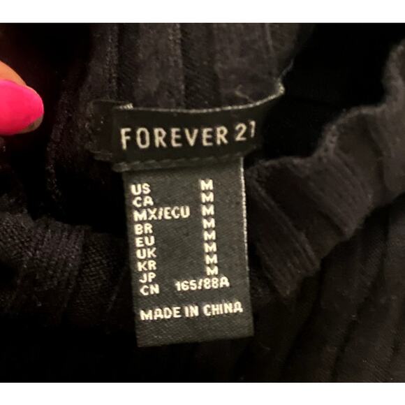 Forever 21 Lettuce Edge Mock Neck Black Bodysuit size Medium - Picture 5 of 6